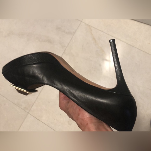 Emilio Pucci Black Leather Peep-Toe Heels Size 39 - Picture 10 of 10